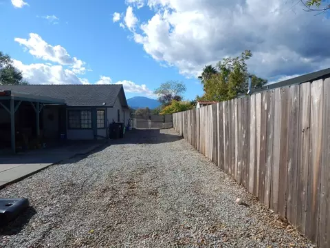 11329 Menlo Way, Redding, CA 96003 photo 24