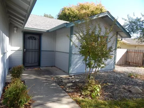 11329 Menlo Way, Redding, CA 96003 photo 2