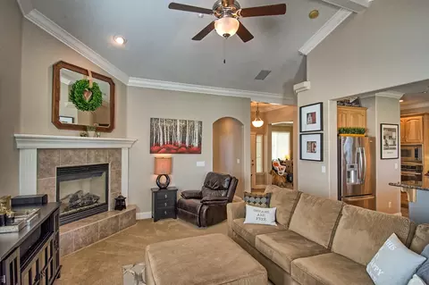 2061 Hedgerow Ave, Redding, CA 96003 photo 8