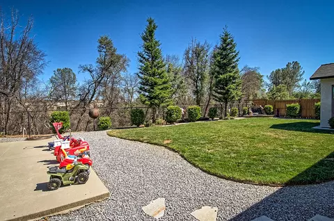 2061 Hedgerow Ave, Redding, CA 96003 photo 39