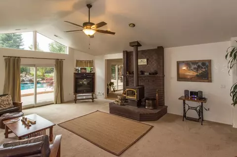 19814 Canpom Ct, Redding, CA 96003 photo 19