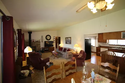21242 Boyle Rd, Redding, CA 96003 photo 21