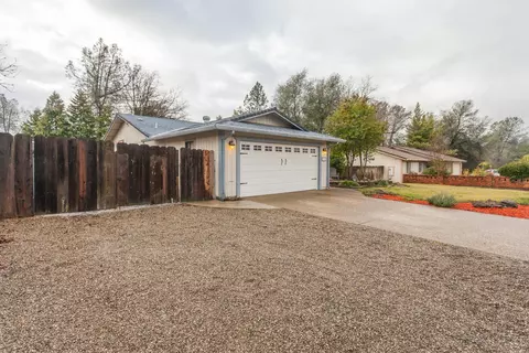 1951 Ridge Dr, Redding, CA 96003 photo 11