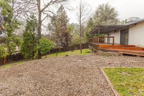 1951 Ridge Dr, Redding, CA 96003 photo 8