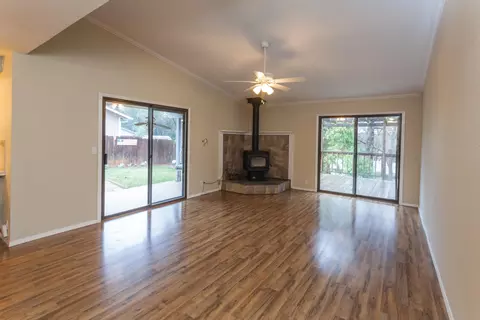 1951 Ridge Dr, Redding, CA 96003 photo 5