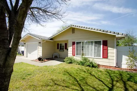 135 Gilmore Rd, Red Bluff, CA 96080 photo 1