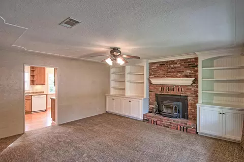 775 Gold St, Redding, CA 96001 photo 5