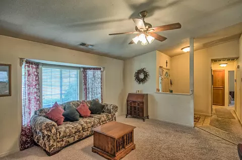 2123 Tiburon Dr, Redding, CA 96003 photo 3