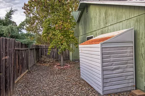 2123 Tiburon Dr, Redding, CA 96003 photo 34