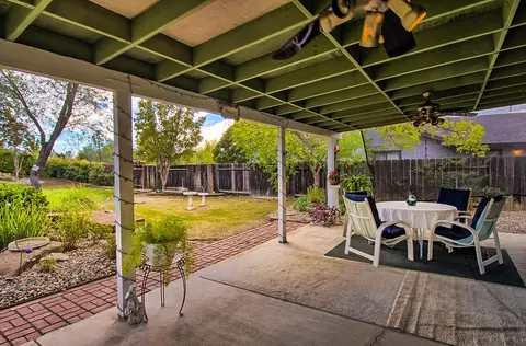 2123 Tiburon Dr, Redding, CA 96003 photo 25