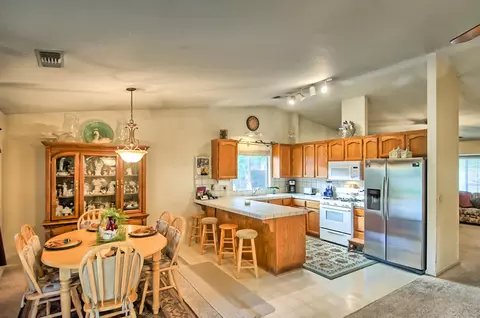 2123 Tiburon Dr, Redding, CA 96003 photo 8