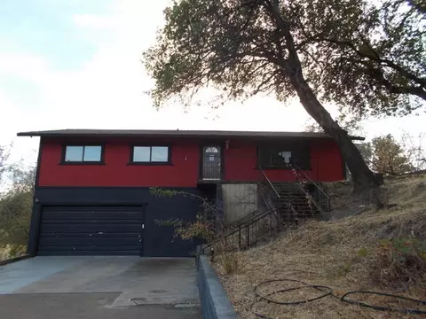 8872 Simmons Rd, Redding, CA 96001 photo 1