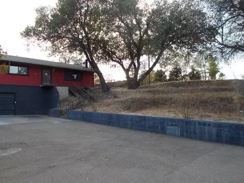 8872 Simmons Rd, Redding, CA 96001 photo 6