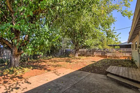 2102 Saturn, Redding, CA 96002 photo 16