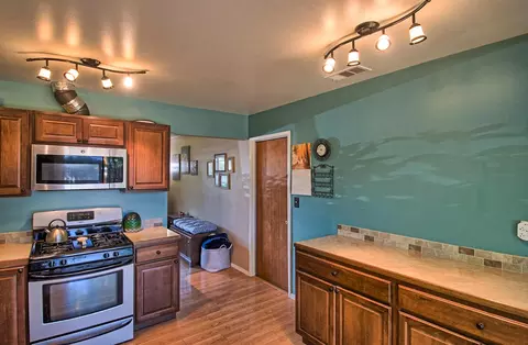 2102 Saturn, Redding, CA 96002 photo 7
