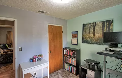 2102 Saturn, Redding, CA 96002 photo 12