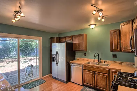2102 Saturn, Redding, CA 96002 photo 6