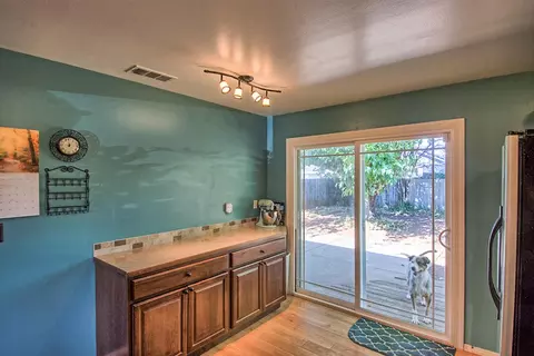2102 Saturn, Redding, CA 96002 photo 8