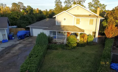 1821 Forest Glen Ct, Redding, CA 96002 photo 5