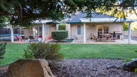1727 Lakeside Dr, Redding, CA 96001 photo 16