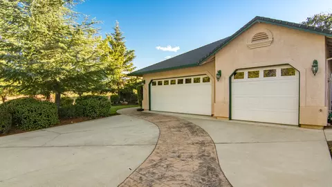 1727 Lakeside Dr, Redding, CA 96001 photo 2