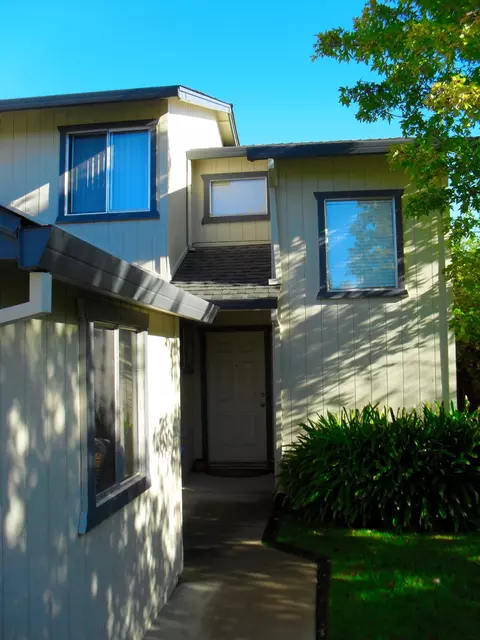 5342 Valleyridge Dr, Redding, CA 96003 photo 3
