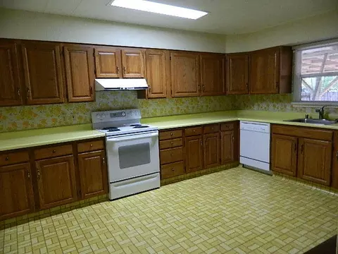 3365 Pioneer Ln, Redding, CA 96001 photo 15