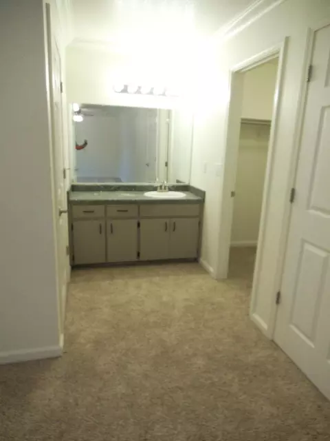 1070 Dara Ct, Redding, CA 96003 photo 7