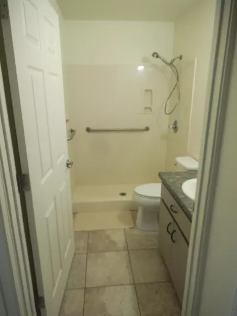1070 Dara Ct, Redding, CA 96003 photo 5