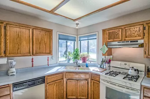 2155 Renoir Path, Redding, CA 96001 photo 4