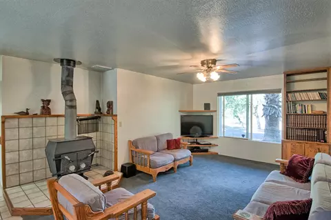 11845 Comstock, Redding, CA 96001 photo 8