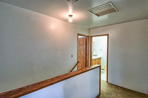 11845 Comstock, Redding, CA 96001 photo 36