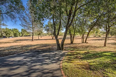 11845 Comstock, Redding, CA 96001 photo 50