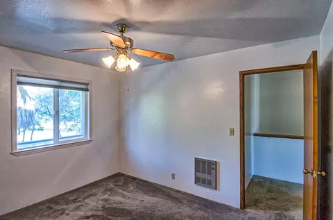 11845 Comstock, Redding, CA 96001 photo 39