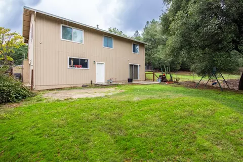 17634 Meraz Ln, Redding, CA 96003 photo 5