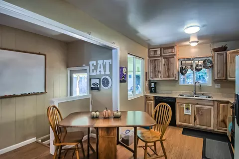 3632 Mercury Dr, Redding, CA 96002 photo 5