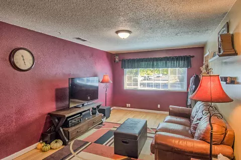 3632 Mercury Dr, Redding, CA 96002 photo 3