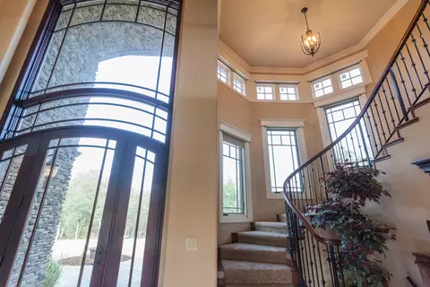 16091 Texas Springs Rd, Redding, CA 96001 photo 2