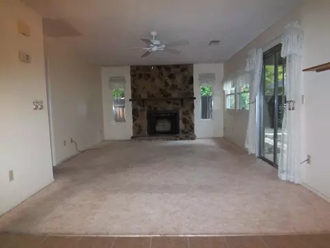 1880 Del Mar Ave, Redding, CA 96003 photo 3