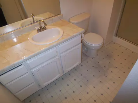 1880 Del Mar Ave, Redding, CA 96003 photo 8