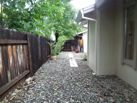 1880 Del Mar Ave, Redding, CA 96003 photo 17