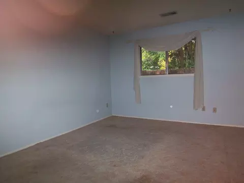 1880 Del Mar Ave, Redding, CA 96003 photo 10