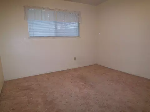 1880 Del Mar Ave, Redding, CA 96003 photo 12
