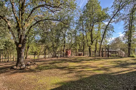 13679 Hilford Ln, Redding, CA 96003 photo 41