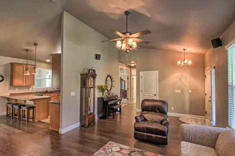 13679 Hilford Ln, Redding, CA 96003 photo 9