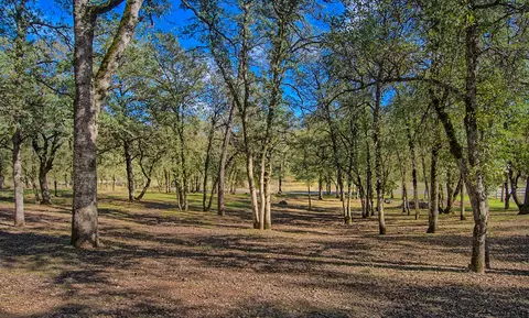 13679 Hilford Ln, Redding, CA 96003 photo 46
