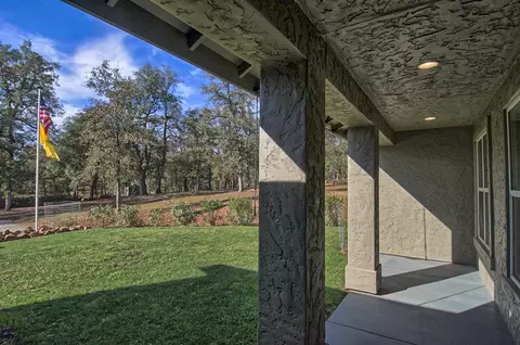 13679 Hilford Ln, Redding, CA 96003 photo 6