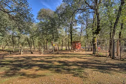 13679 Hilford Ln, Redding, CA 96003 photo 48