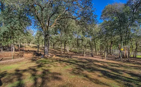 13679 Hilford Ln, Redding, CA 96003 photo 47