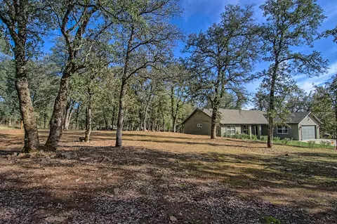 13679 Hilford Ln, Redding, CA 96003 photo 5